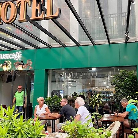 Times Hotel At Bassac Lane بنوم بنه المظهر الخارجي الصورة