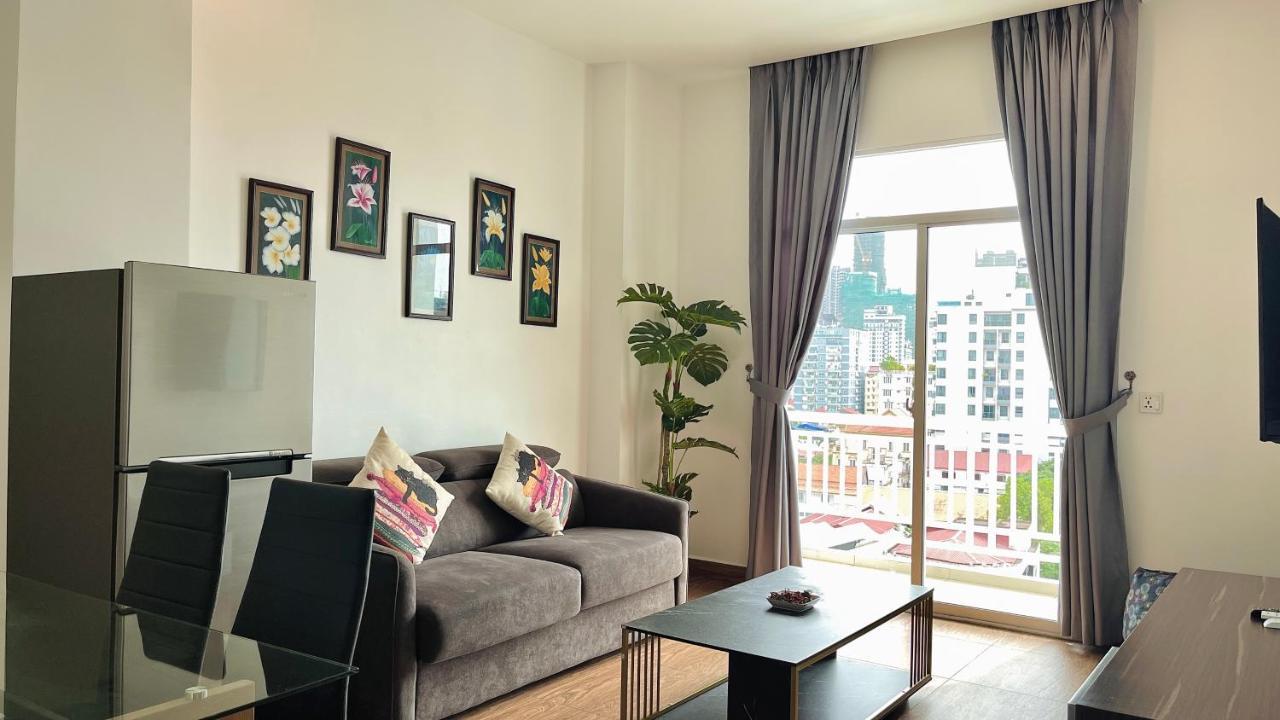 Times Hotel At Bassac Lane بنوم بنه المظهر الخارجي الصورة