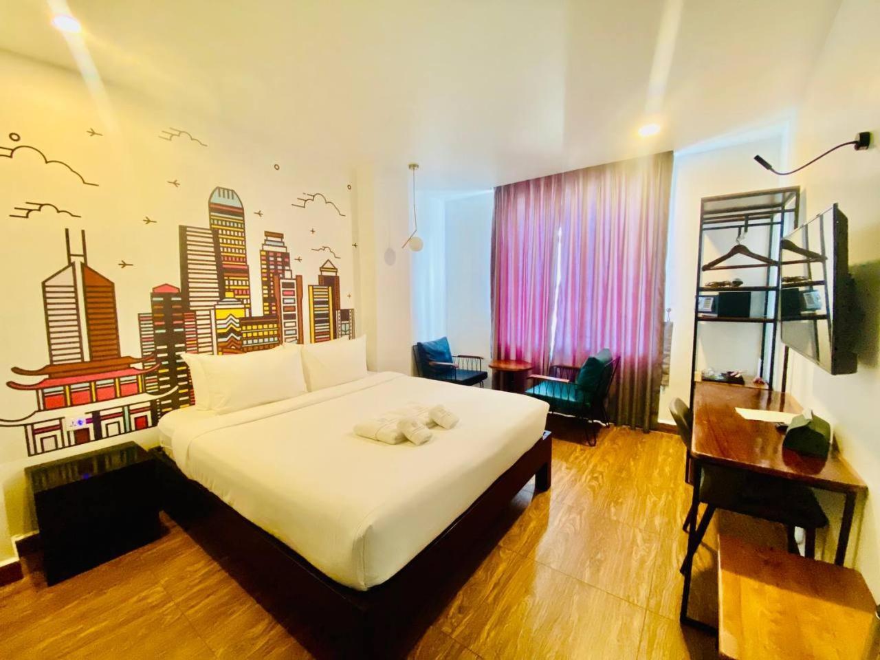 Times Hotel At Bassac Lane بنوم بنه المظهر الخارجي الصورة