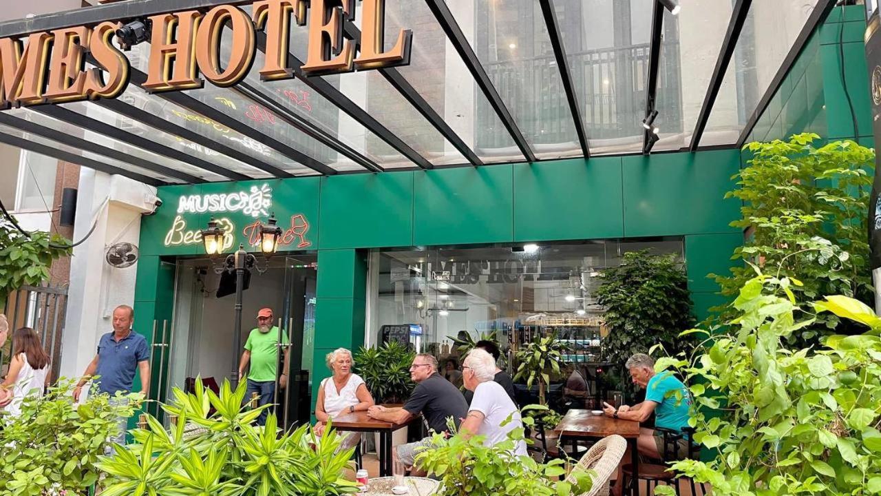 Times Hotel At Bassac Lane بنوم بنه المظهر الخارجي الصورة